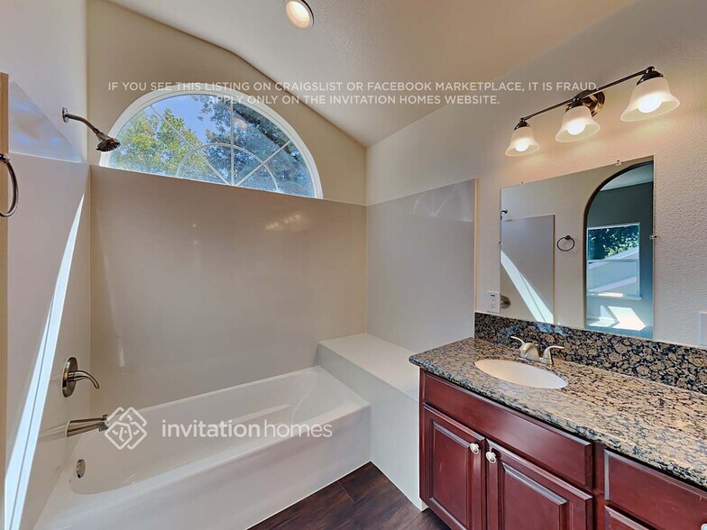 Building Photo - 4505 Country Run Way