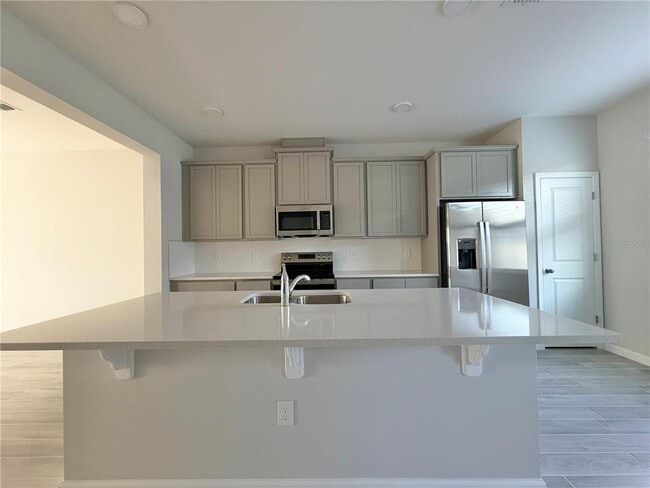 Building Photo - 15493 Bay Brg St