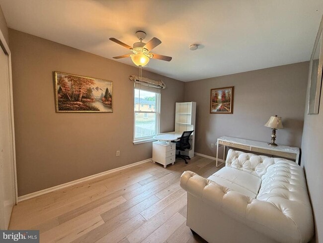 Building Photo - 104 Apley Dr
