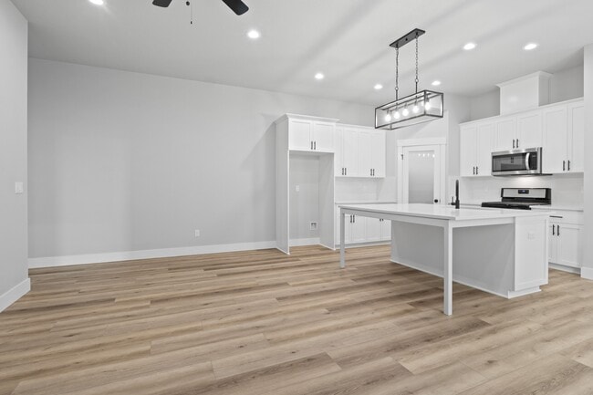 Building Photo - 1026-KE1026 Sassafras St