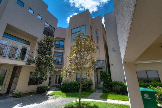 Building Photo - 6909 Staffordshire