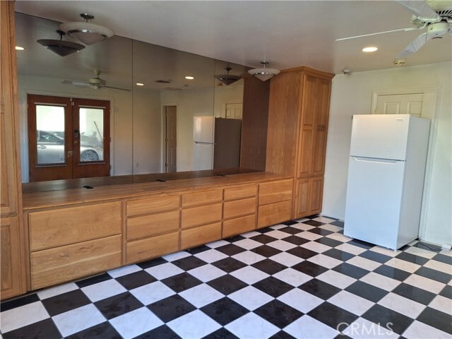 Building Photo - 302 N Griffith Park Dr