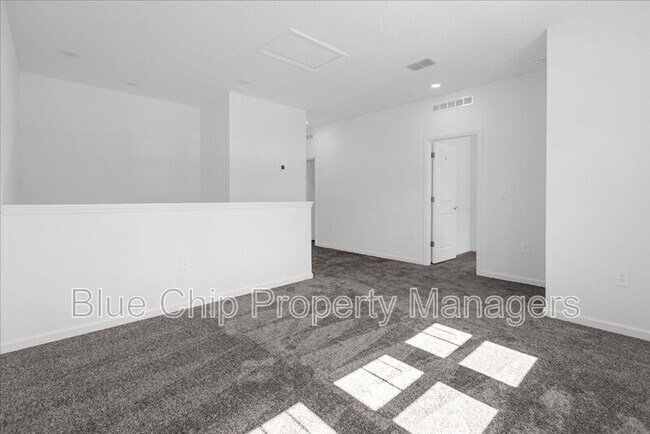Building Photo - 2096 Shaggy Fisher Dr