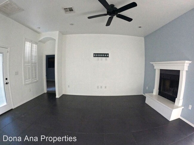 Building Photo - 3 br, 2 bath House - 3850 Via Del Valle