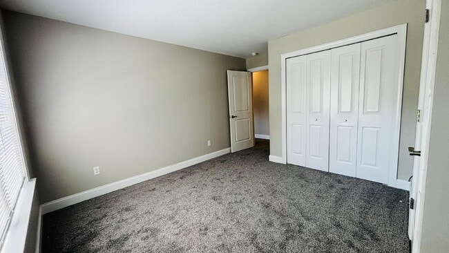 Building Photo - "Spacious 3-Bed, 2-Bath Condo Retreat in Fletcher – 1413 Sq Ft of Comfort. With $250 move in spec...