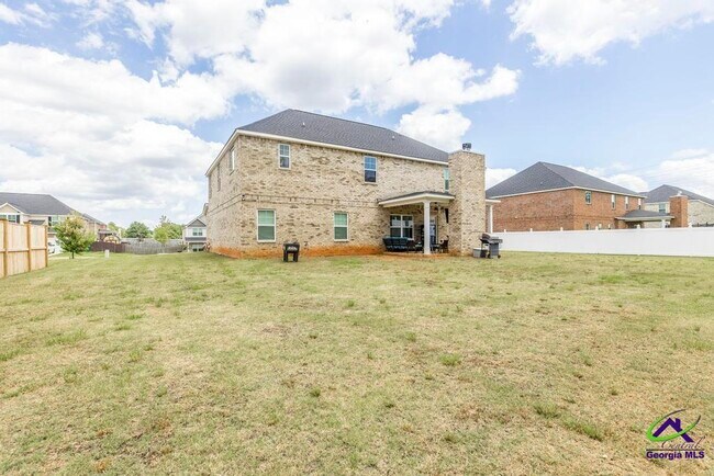 Building Photo - 244 Oakley Ct