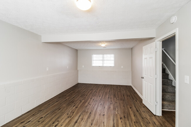Building Photo - 3 Bedroom Split Level Atlanta Home