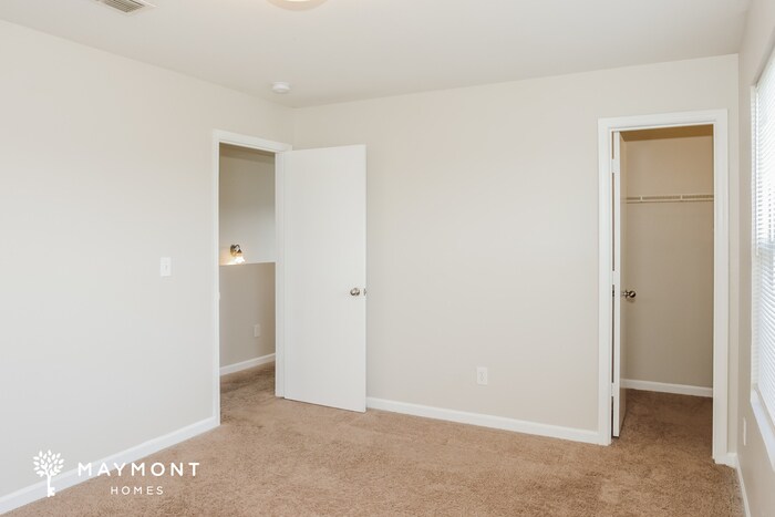 Building Photo - 131 Ranier St