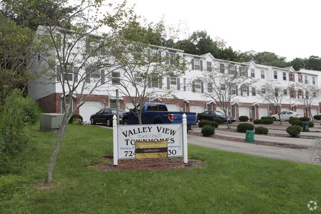 Building Photo - Valley View Townhomes