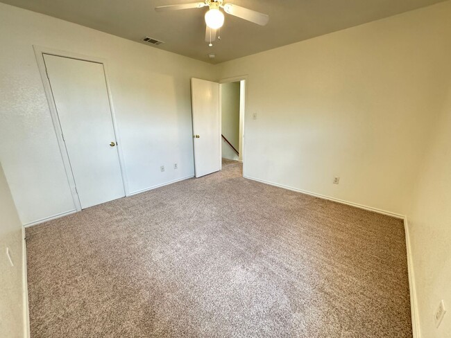 Building Photo - 3608 Malibu Ln