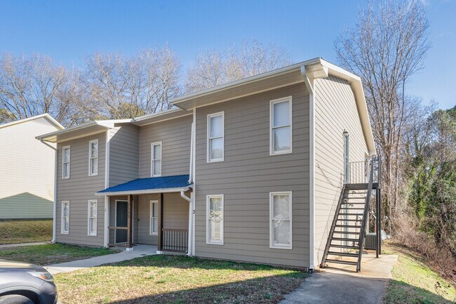 Building Photo - 2128 S Roxboro St