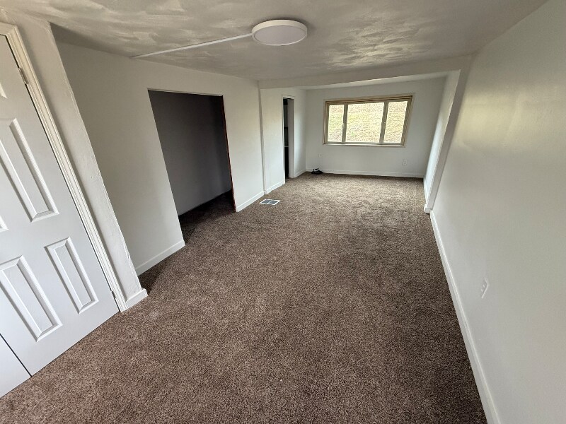 Building Photo - 1082 Frye Rd