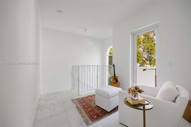 Building Photo - 2760 Brickell Ct