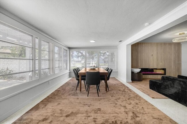 Building Photo - 10001 S Yacht Club Dr