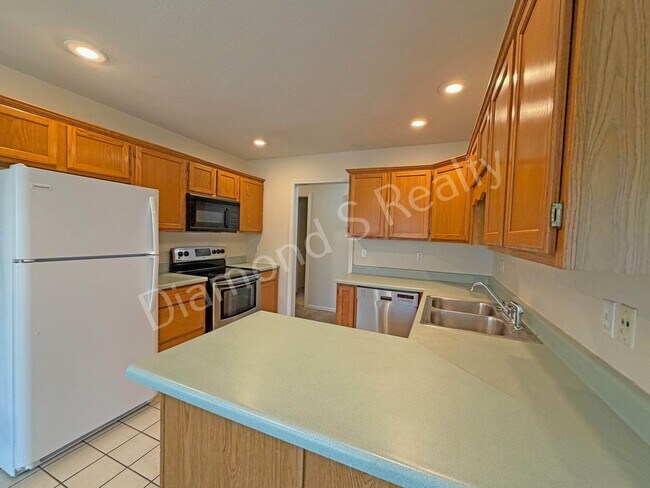 Building Photo - Beautiful All Brick Home Available!