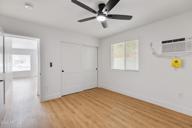 Building Photo - 2045 S Hammond Dr