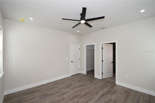 Building Photo - 20 Uniondale Pl