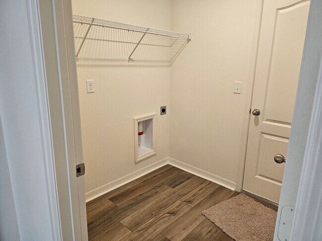 Building Photo - New build-3 bedroom, 2 bath