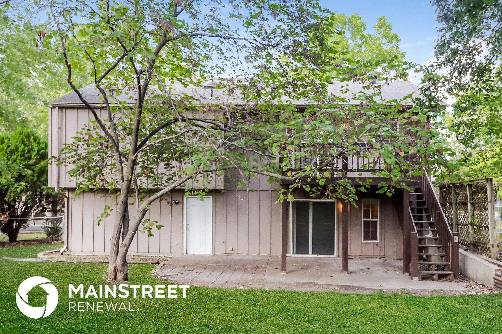 Building Photo - 301 W Heritage Dr