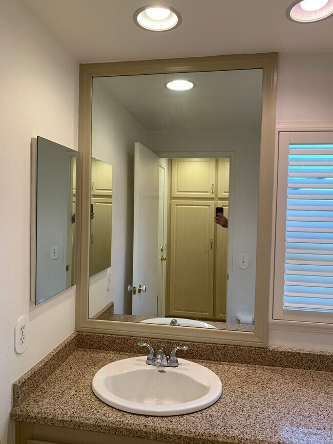 Building Photo - Great Home, Great Location, Great Neighborhood