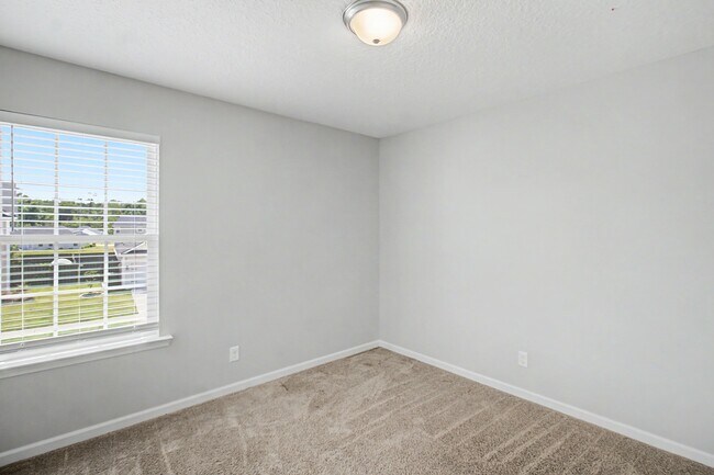 Building Photo - 454 Brightleaf Cir