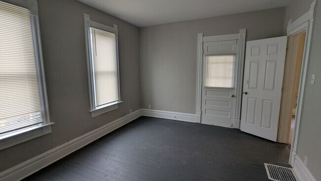 Building Photo - Atlas Investment Group, LLC (569 Allyn St ...