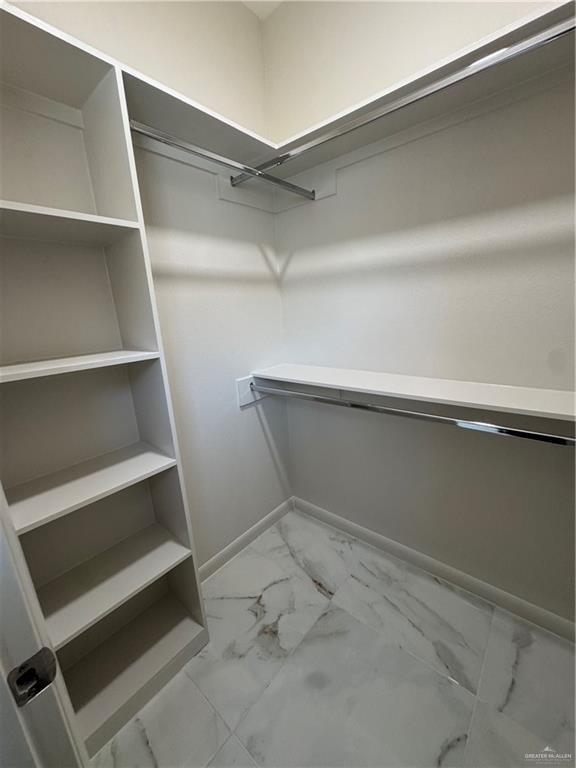 Building Photo - 13 Dove St