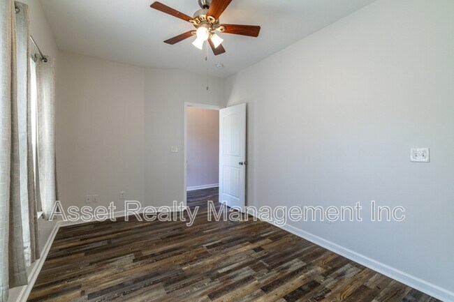 Building Photo - 5532 Libby Way