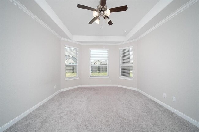 Building Photo - 4715 Hollow Tree Dr