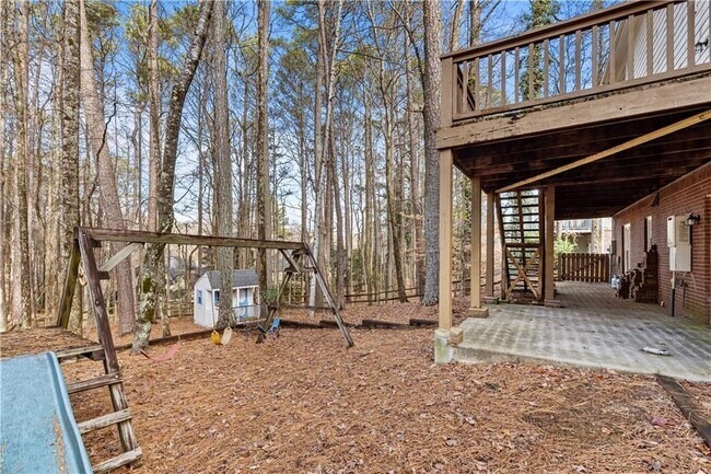 Building Photo - 3460 Goldenrod Dr