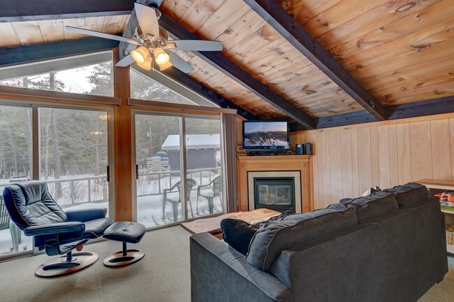 Building Photo - 56 Merrimeeting Rd