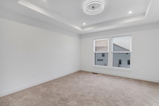 Building Photo - 304 Indigo Ct