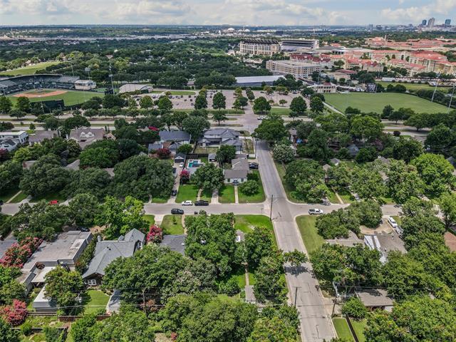 Building Photo - 3601 Westcliff Rd S