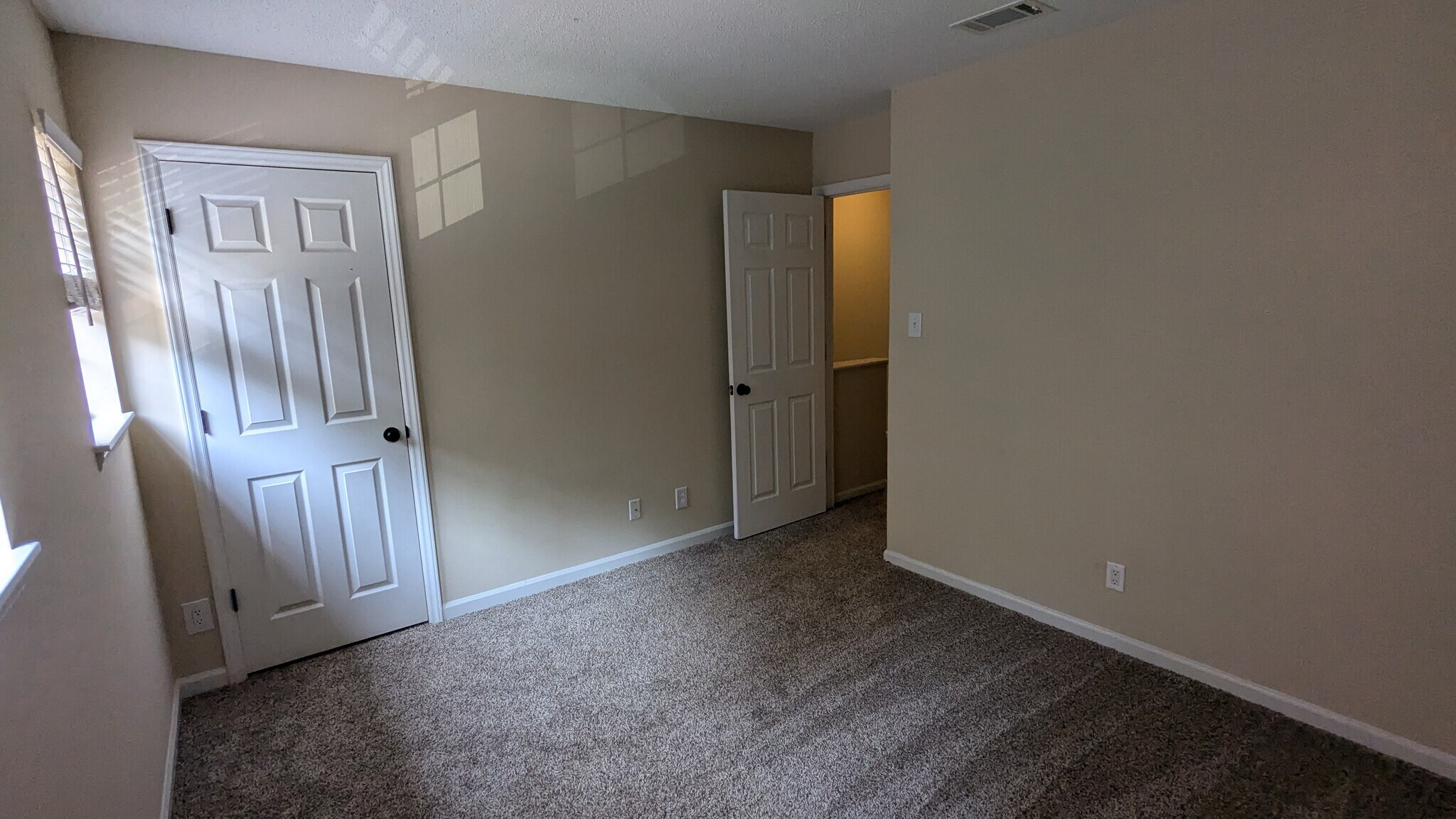 Building Photo - 2107 Alpine Rd