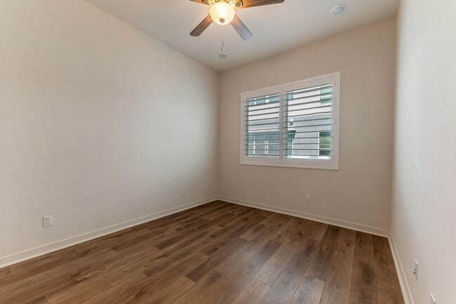 Building Photo - Otay Ranch  3 bd /2 ba Newer Condo w Garage, Laundry + More!