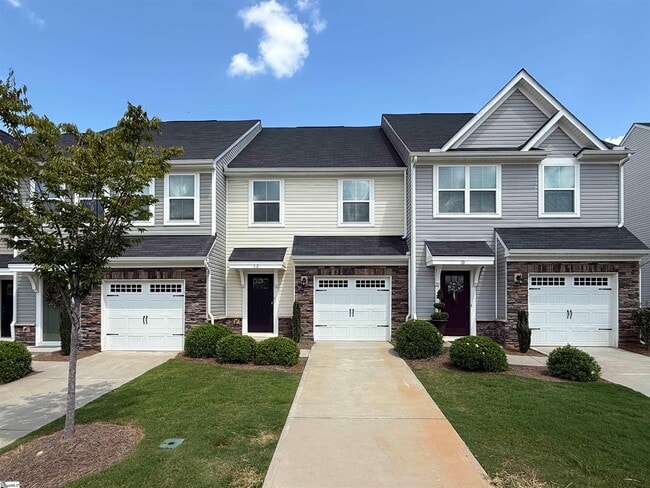 Primary Photo - 12 McGuires Pl