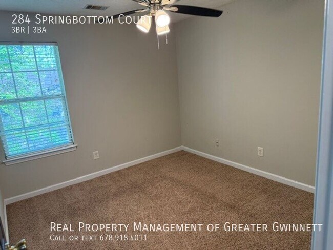 Building Photo - 284 Springbottom Ct SE