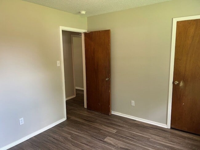 Building Photo - 101 Normandy Ave