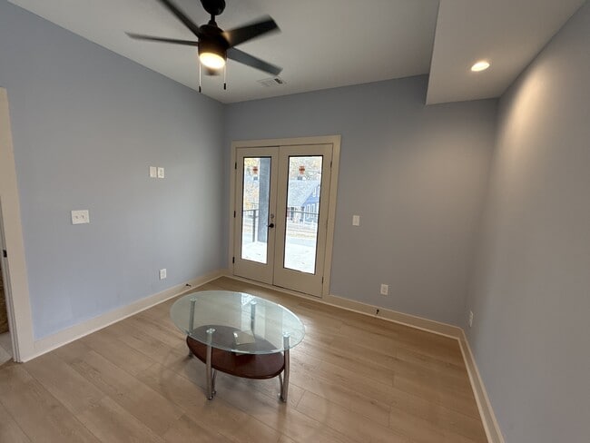 Building Photo - 1073 Hemphill Ave NW