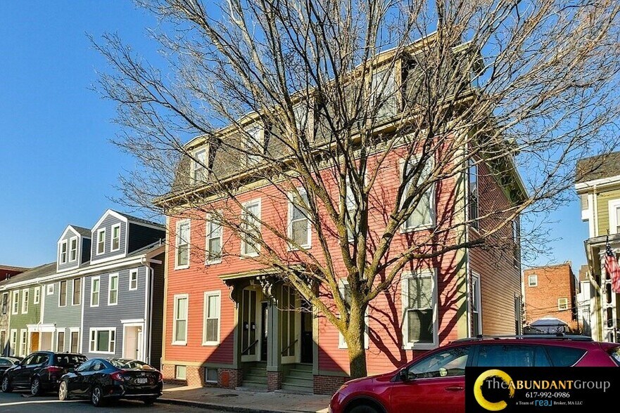 Building Photo - 133 Otis St