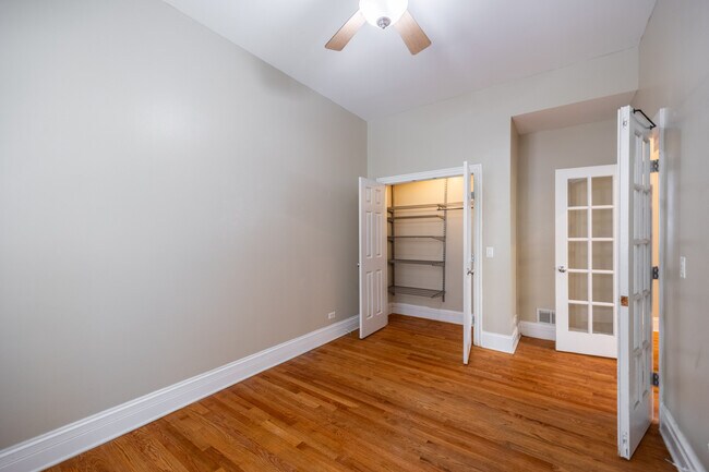 Building Photo - 2358 N Damen Ave
