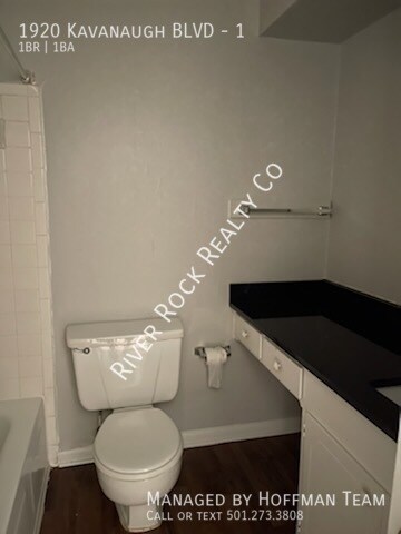 Building Photo - 1920 Kavanaugh Blvd