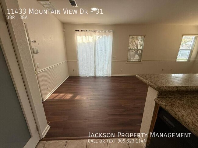 Building Photo - 11433 Mountain View Dr
