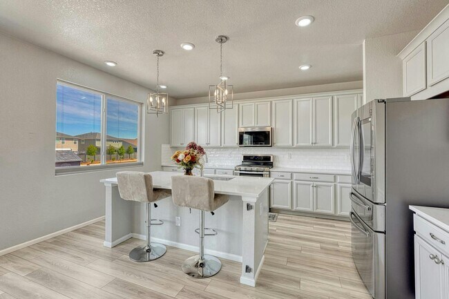 Building Photo - 18205 Marsh Wren Ave