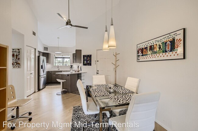 Building Photo - 2 br, 2 bath House - 565 Manhattan Dr #202