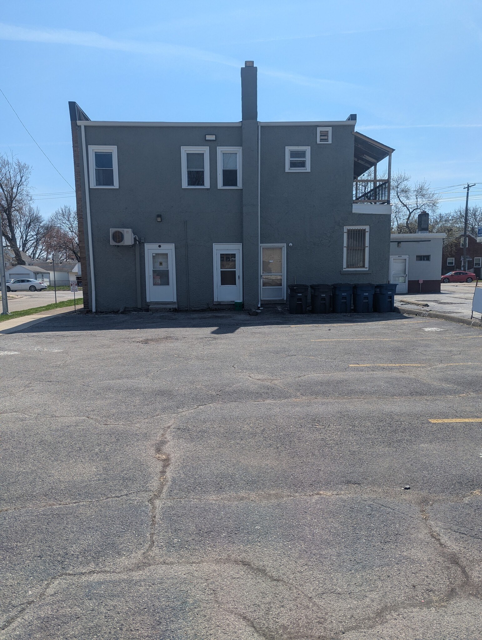 Building Photo - 4001 Woodmont Rd