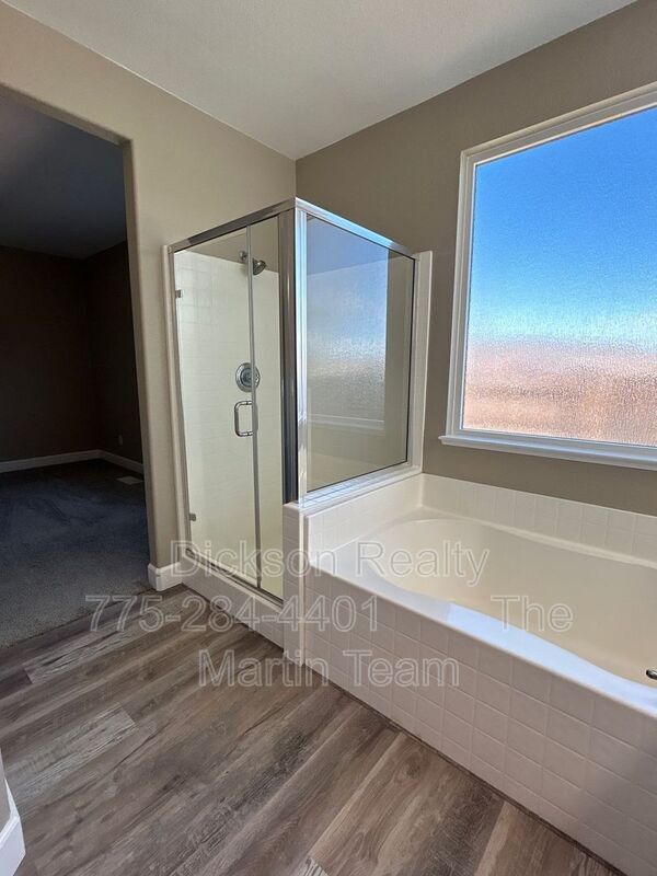 Building Photo - 600 Panama Dr