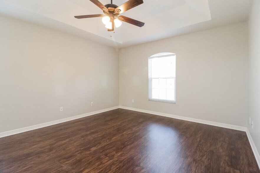 Building Photo - 1625 Nightfall Dr