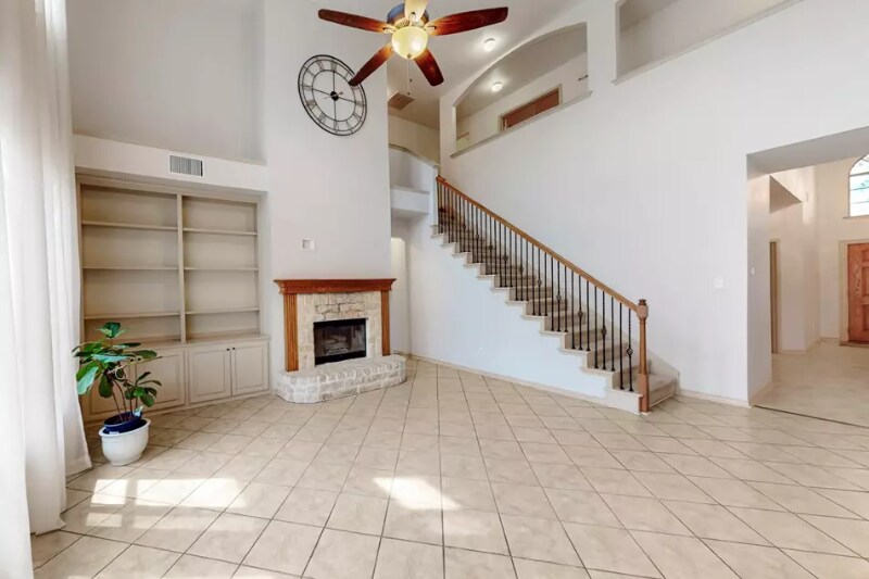 Building Photo - 1312 Cattle Crossing Dr