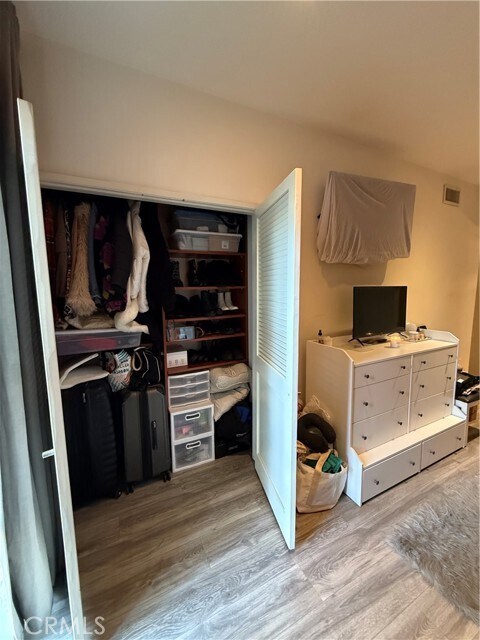 Building Photo - 14144 Dickens St